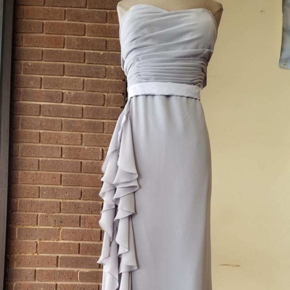 Pretty Platinum Dress (size 18) - Picture 5 of 8